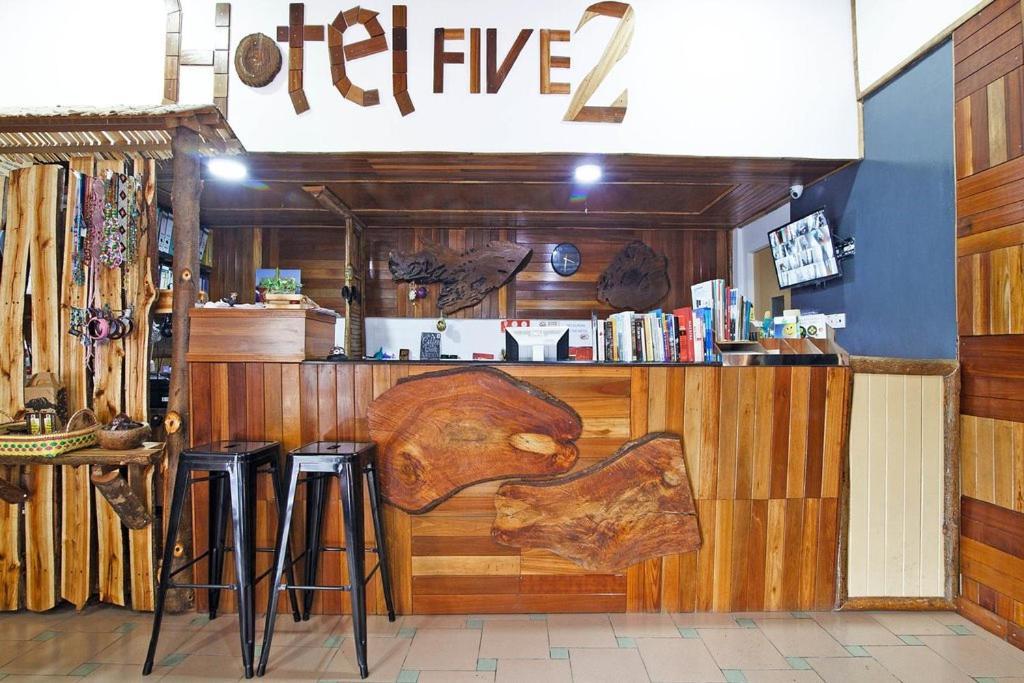 Five 2 2* Kota Kinabalu
